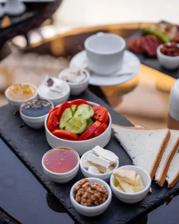 هتل مشهد فقط صبحانه | اقامت ارزان و راحت در هتل مشهد با قیمت مناسب